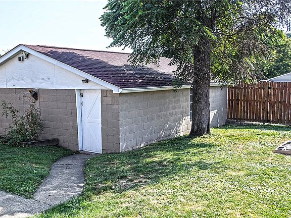 5th image of 315 Kertis Ave