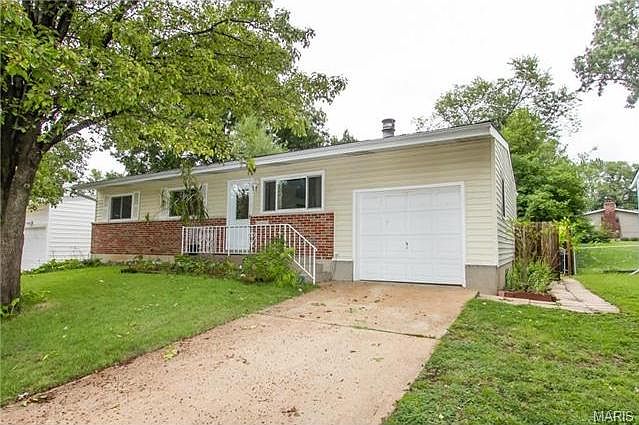1st image of 10546 Fabick Dr
