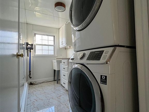 4th image of 412 Jeffrey Ave