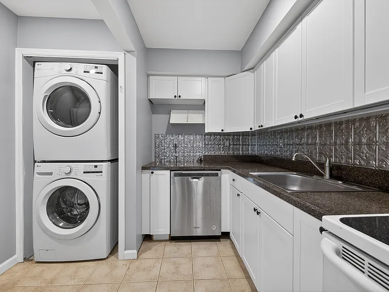 19 Hilltop Pl — Photo 18