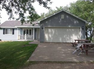 33678 Jessenland Rd, Henderson, MN 56044