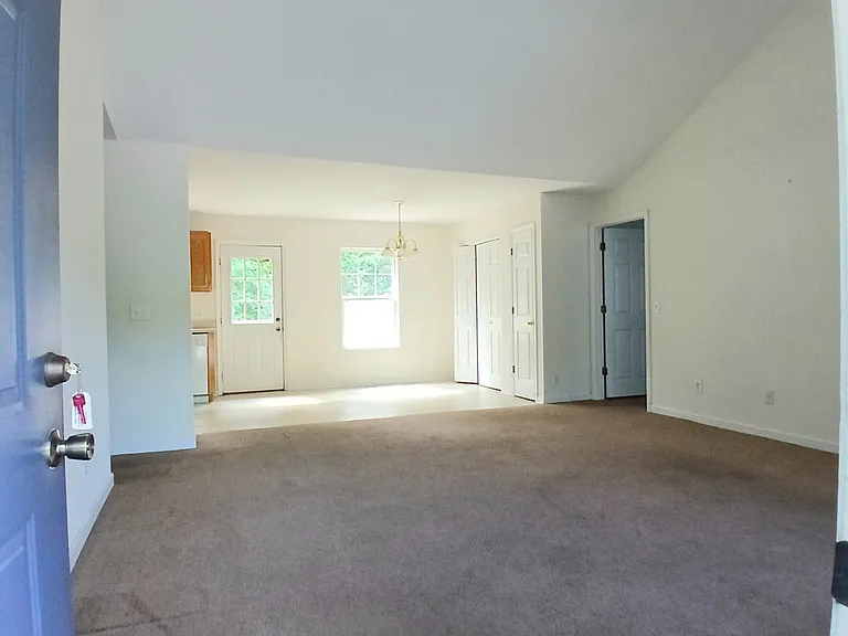 141 Alexian Way NW — Photo 2