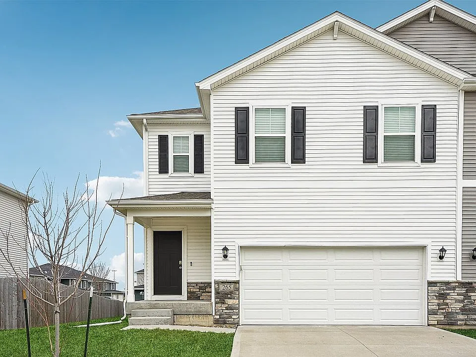 265 NW Charlestown Ln