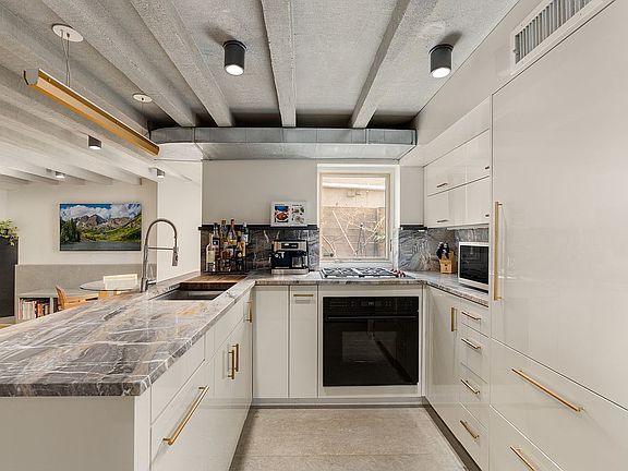 3rd image of 357 W 29th St