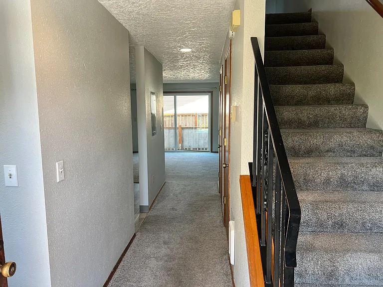37 SE 53rd Ave — Photo 12