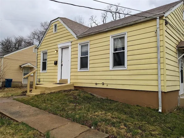 2825 Angelo Ave, Saint Louis, MO 63114