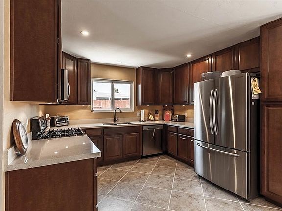 2nd image of 8316 Carlton Oaks Dr