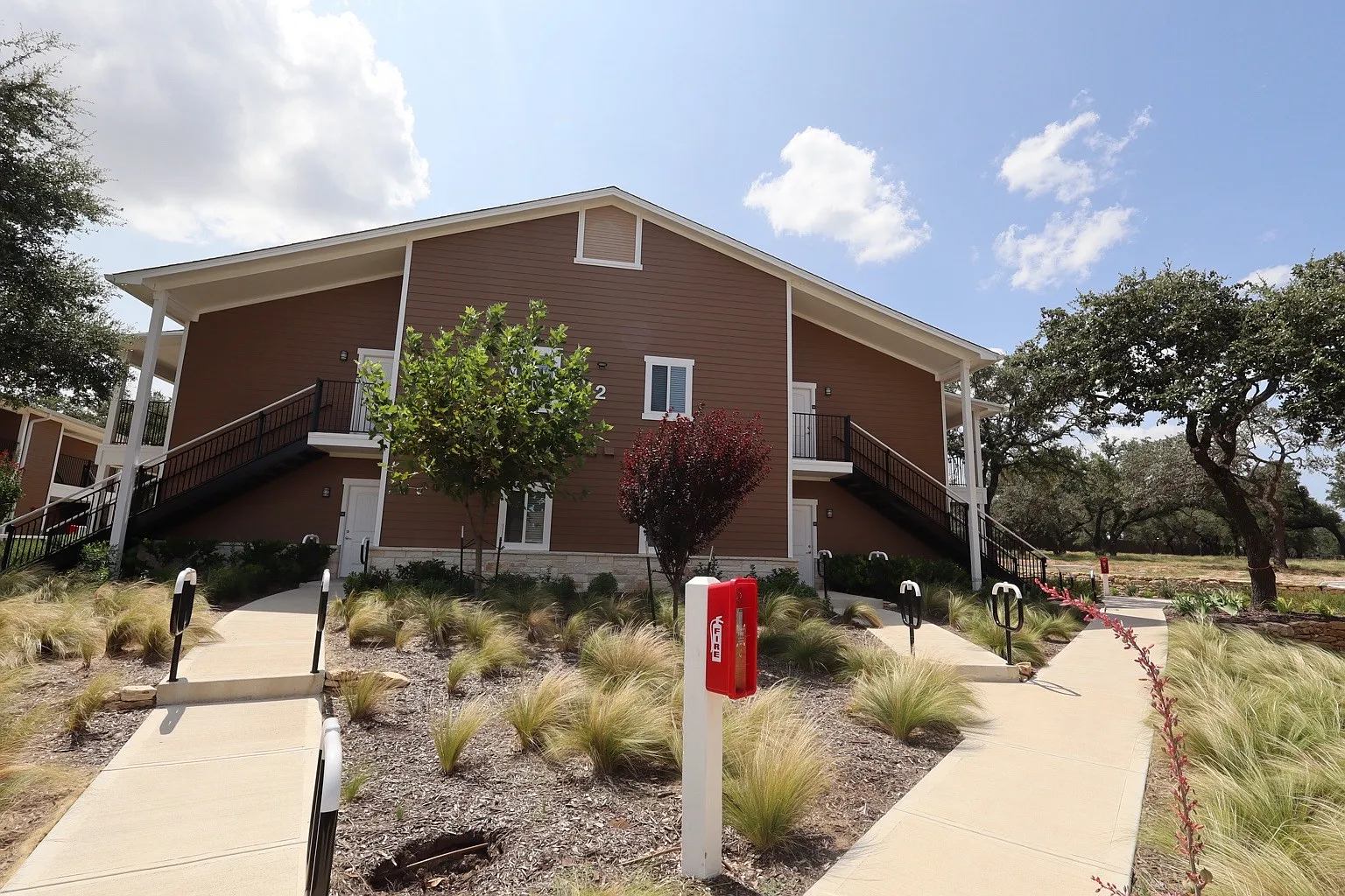 Vineyard Springs Apartments — Photo 4