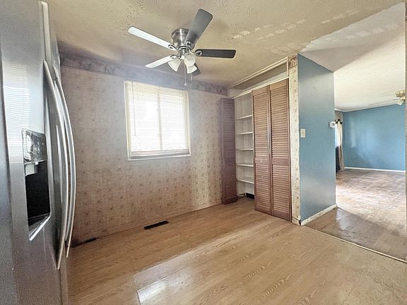 5th image of 1444 Chesterton Sq N