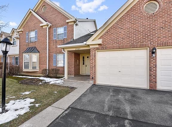 2nd image of 2325 Knollwood Ct Unit V2