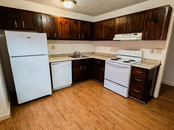 (undisclosed Address), Stafford Springs, CT 06076