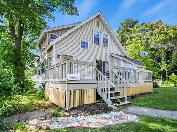 56 W Mountain St, Worcester, MA 01606