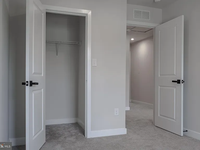 6 Foxwood Dr — Photo 19