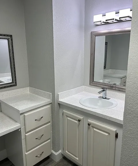 Spring Lake Apartments — Photo 55