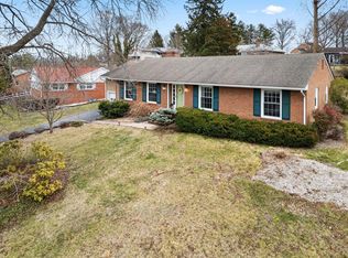 1624 Edgehill Rd, Waynesboro, VA 22980