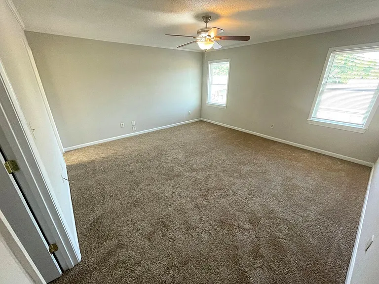 2505 W Broad St #414 — Photo 10