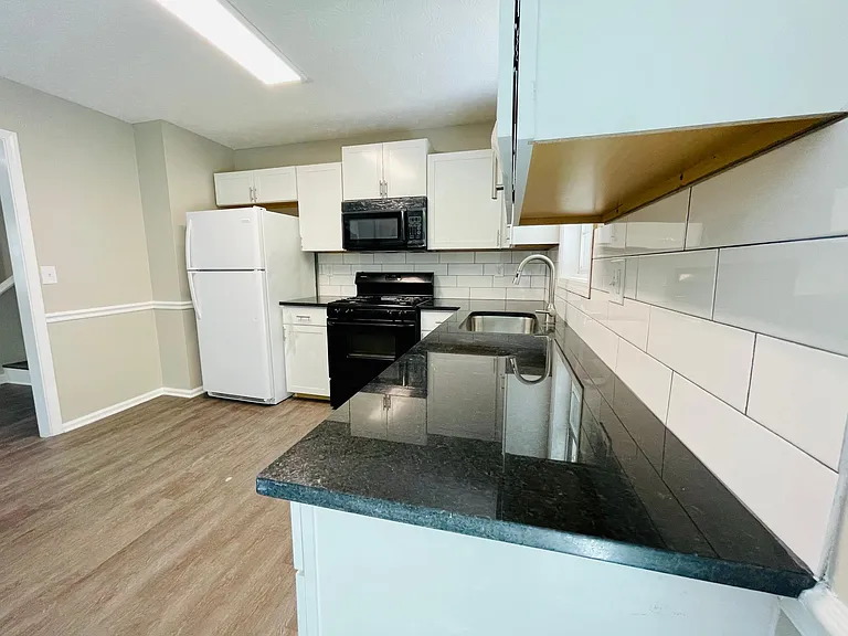 4215 New Towne Dr — Photo 6