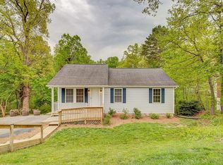 4514 Stonewall Rd NW, Roanoke, VA 24017