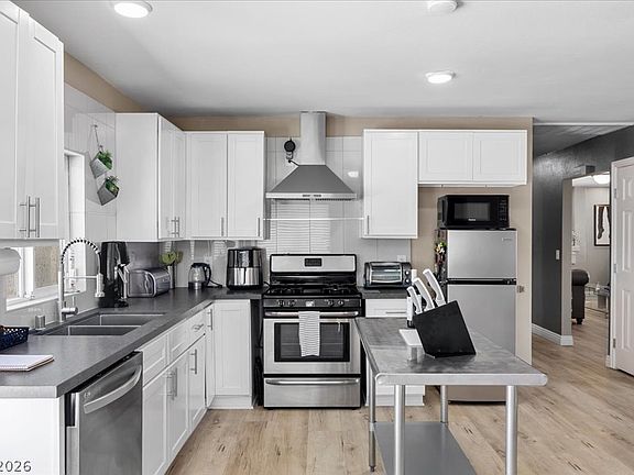 2nd image of 7205 Fenway Ave