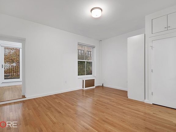 4th image of 159 W 85th St #4B