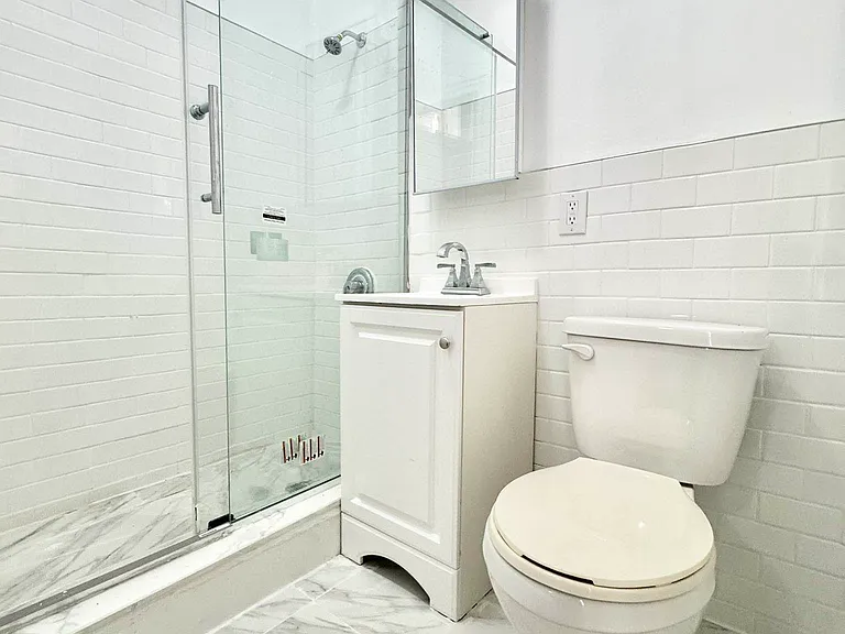 326 E 109th St #7 — Photo 12