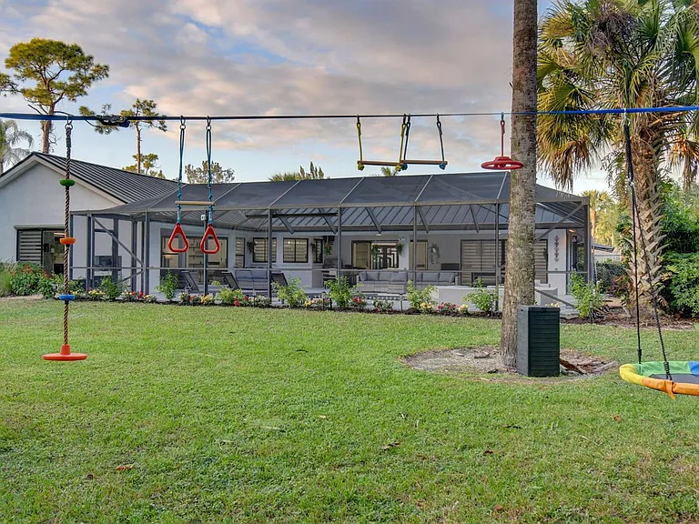 13302 Doubletree Cir — Photo 15