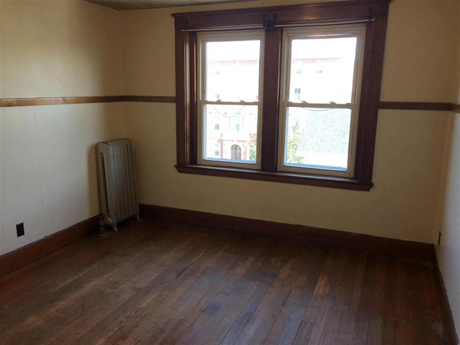 3 bed, 775 sqft, $3,800 — Photo 2