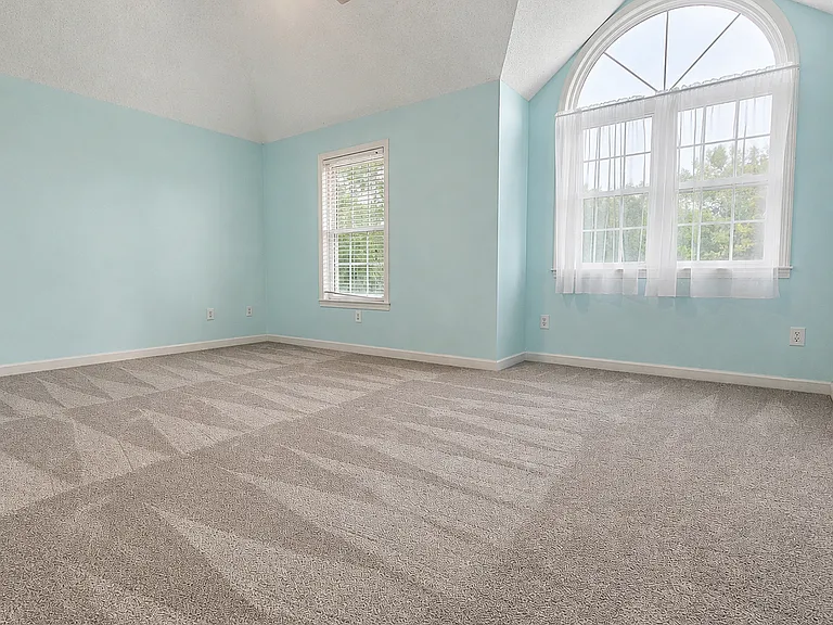 106 Pleasant Dr — Photo 9