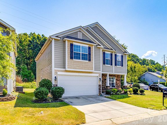 3rd image of 2115 Fieldstone Gate Ct