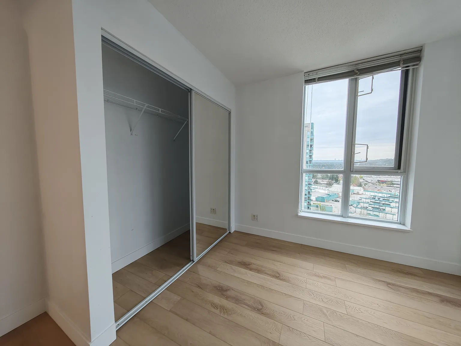 1 bed, 676 sqft, $2,200 — Photo 4