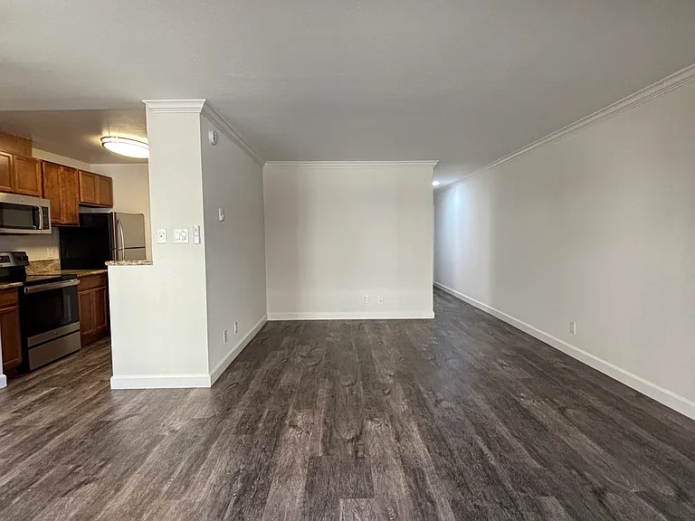1029 El Camino Real #2 — Photo 6