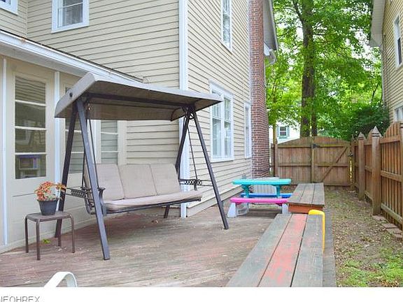 3rd image of 974 Amelia Ave