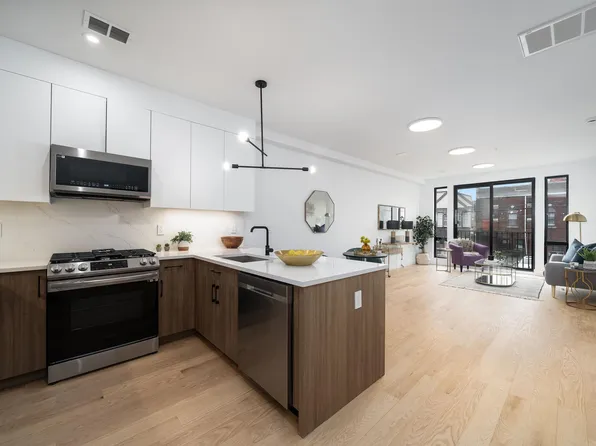 10 Brinkerhoff Street image 1 of 15