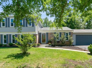 800 Bluffwood Ct, Fort Washington, MD