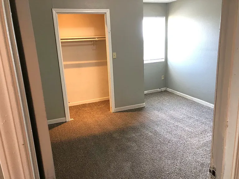 201 Dakota St — Photo 8
