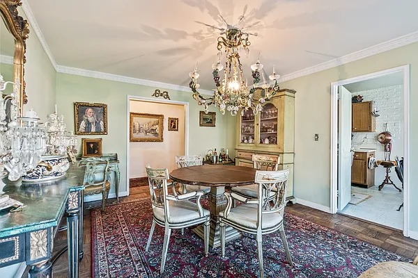 Sold by Lovett Realty, Inc. | media 7