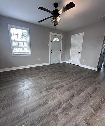3rd image of 7912 Richard St