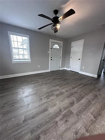 7912 Richard St — Photo 3