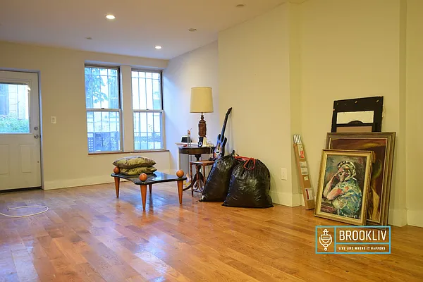 Rented by null | media 18