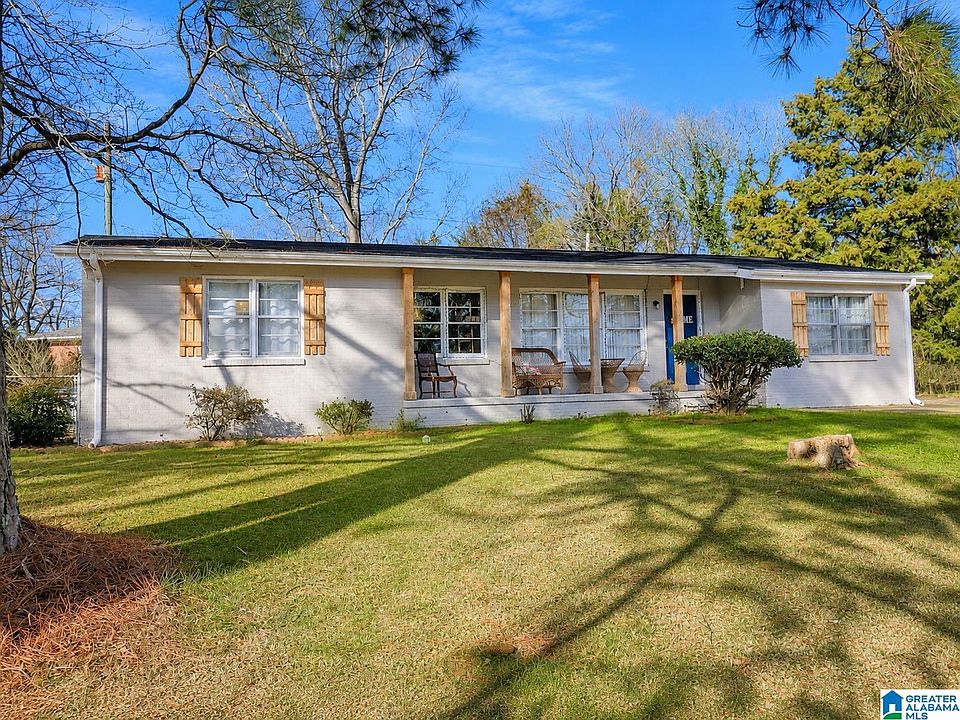 1st image of 905 Glen Oaks Cir