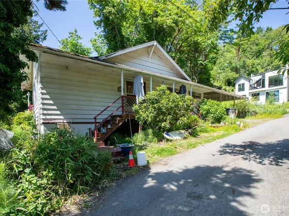 11095 Champagne Point Road NE, Kirkland, WA 98034