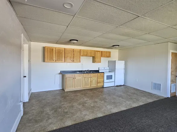 312 Sycamore St #12, Cambridge, IA 50046