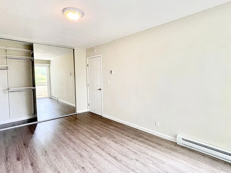 Gateway Apartments — Photo 12