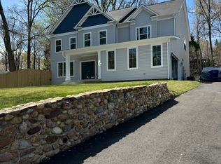 5604 Clermont Dr, Alexandria, VA 22310