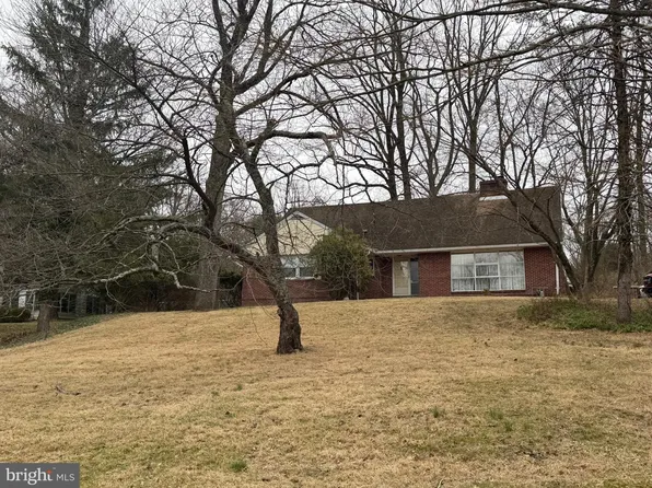 47 Montague Ave, Ewing, NJ 08628