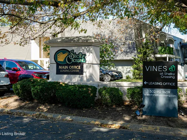 1119 La Fontenay Ct, Louisville, KY 40223