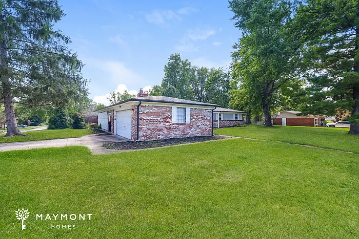 4361 Hillcrest Dr — Photo 3