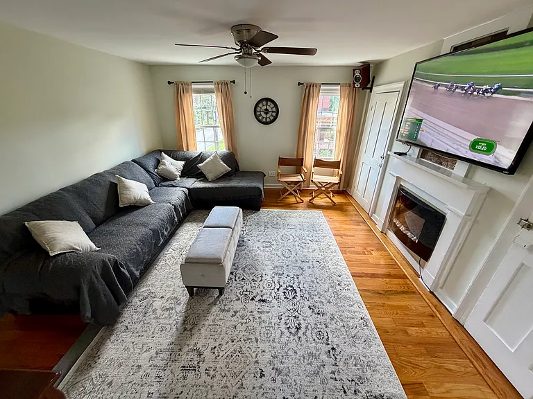 115 Caroline St #2 — Photo 4