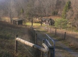 410 Pawpaw Rd, East Freedom, PA 16637