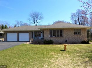 932 Xenia Ave NW, Elk River, MN 55330